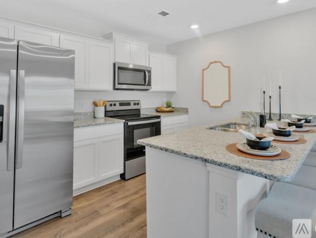 3 BR, 2.5 BA Apartment 12 Teagans Ter, Unit 12, Jonesborough, TN 37659