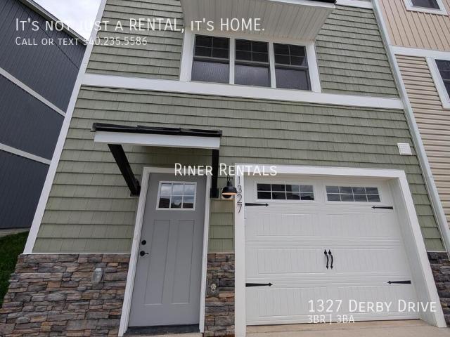 3 BR, 2.5 BA Apartment 1327 Derby Drive, Rockingham, VA 22801