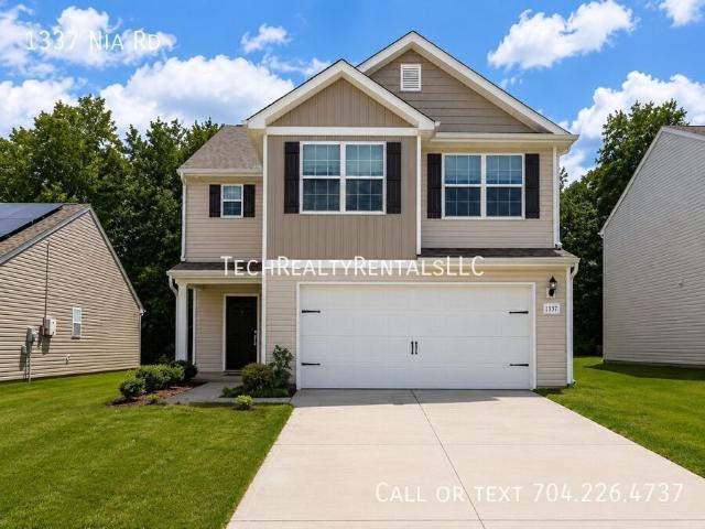 3 BR, 2.5 BA Apartment 1337 Nia Rd, Charlotte, NC 28215