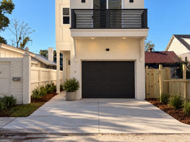3 BR, 2.5 BA Apartment 13 W 45th St, Unit 1, Savannah, GA 31405