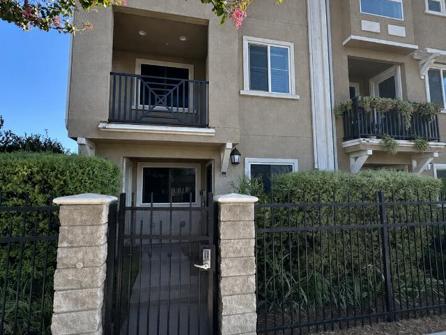 3 BR, 2.5 BA Apartment 14834 Nordhoff Street, Panorama City, CA 91402