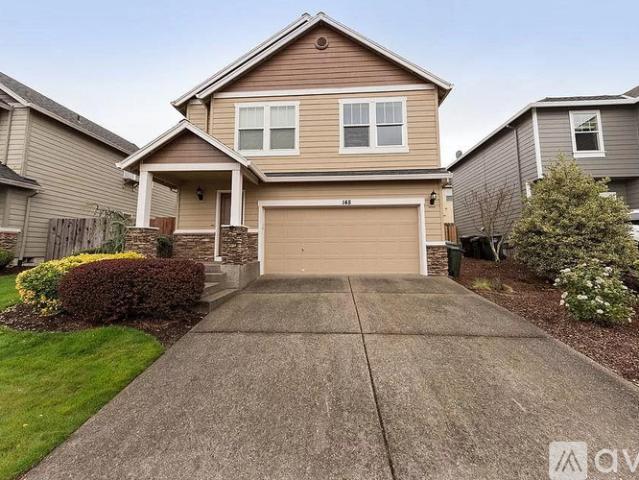 3 BR, 3 BA Apartment 148 North Birch Street, Canby, OR 97013