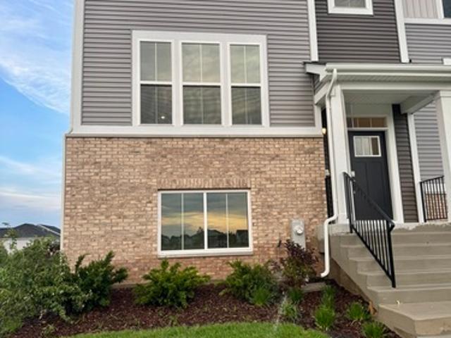3 BR, 2.5 BA Apartment 14940 S Mc Carthy Cir, Unit 1, Plainfield, IL 60544