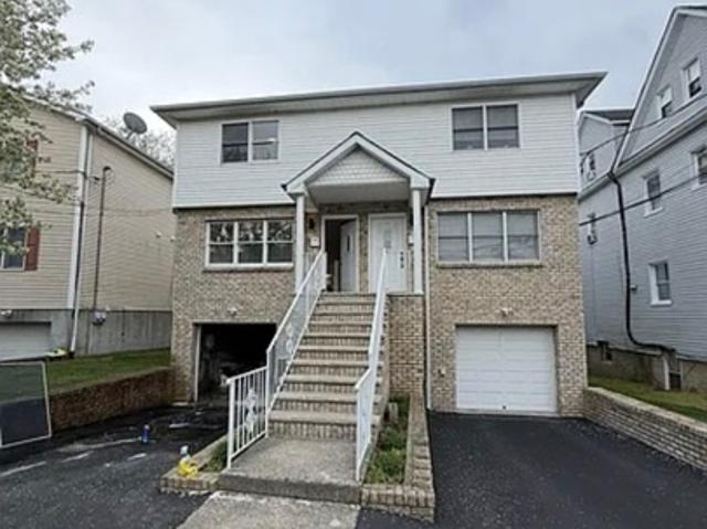 3 BR, 2.5 BA Apartment 140 Rockwell St, Unit A, Harrison, NY 10528