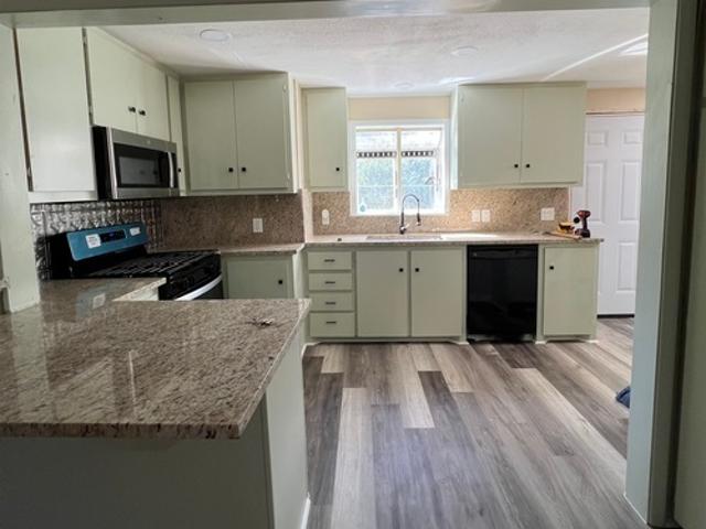 3 BR, 2.5 BA Apartment 1411 Avenue C, Brownwood, TX 76801
