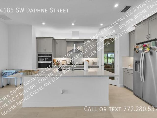 3 BR, 2.5 BA Apartment 14185 SW Daphne Street, Port St Lucie, FL 34987
