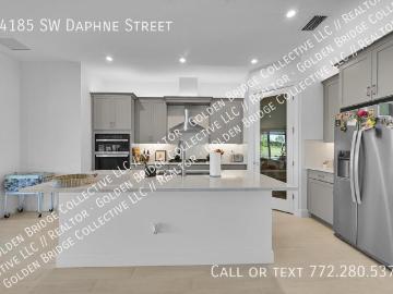 3 BR, 2.5 BA Apartment 14185 SW Daphne Street, Port St Lucie, FL 34987