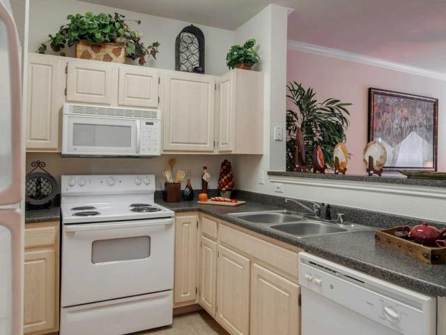3 BR, 2.5 BA Apartment 14333 Philippine Street Unit 15 1505, Houston, TX 77040