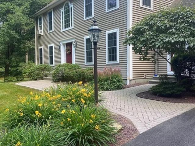 3 BR, 2.5 BA Apartment 14 Emily Ln, East Hampton, CT 06424