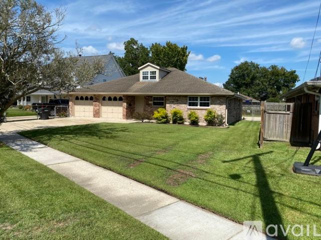 3 BR, 2.5 BA Apartment 155 Magnolia Blvd, Harahan, LA 70123