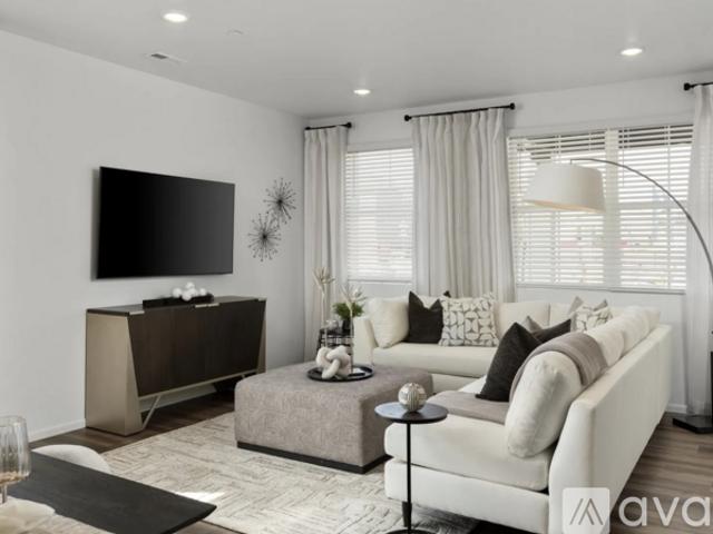 3 BR, 2.5 BA Apartment 1590 Riverplace Dr, Unit 2, Windsor, CO 80550