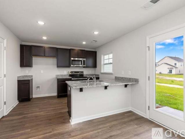 3 BR, 2.5 BA Apartment 150 Carr Lane, Columbia, SC 29223