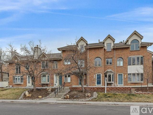 3 BR, 2.5 BA Apartment 162 South Jackson Street, Unit 162, Denver, CO 80209