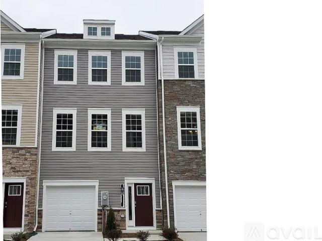 3 BR, 2.5 BA Apartment 1742 Red Fox Trail, Unit 1, Odenton, MD 21113