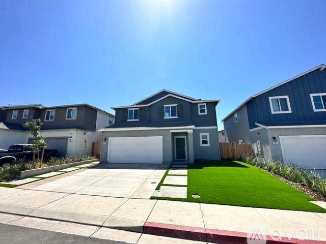 3 BR, 2.5 BA Apartment 175 Frontier St, American Canyon, CA 94503