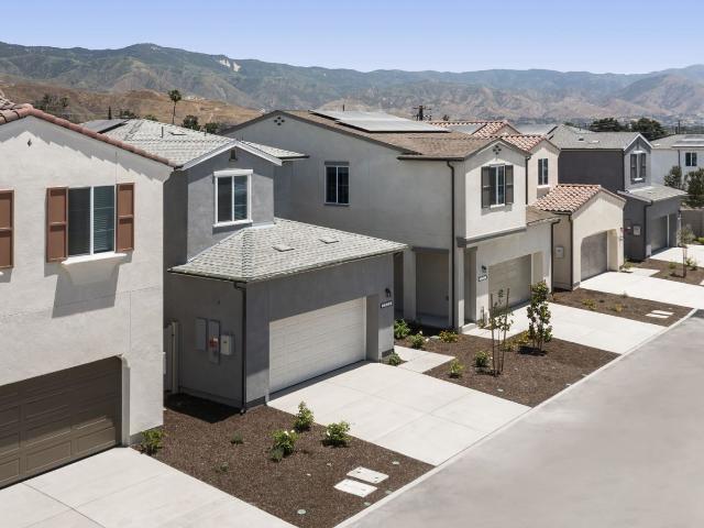 3 BR, 2.5 BA Apartment 1775 West Highland Avenue Unit 78, San Bernardino, CA 92411