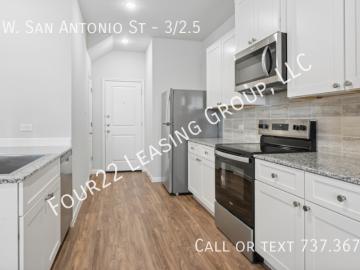 3 BR, 2.5 BA Apartment 1712 W. San Antonio St, Lockhart, TX 78644