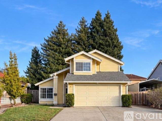 3 BR, 2.5 BA Apartment 17 Brighton Dr, Vallejo, CA 94591