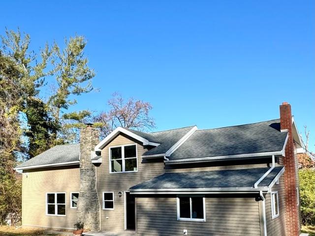 3 BR, 2.5 BA Apartment 1880 S Delaware Dr, Easton, PA 18042
