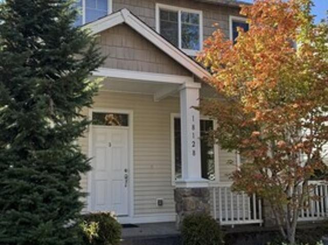 3 BR, 2.5 BA Apartment 18128 97th Avenue Court East, Puyallup, WA 98375