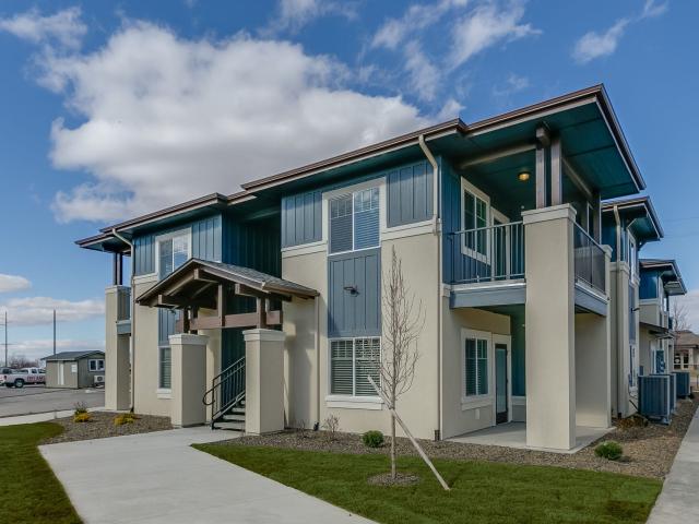 3 BR, 2.5 BA Apartment 1961 W Franklin Road Unit 1989, Meridian, ID 83642