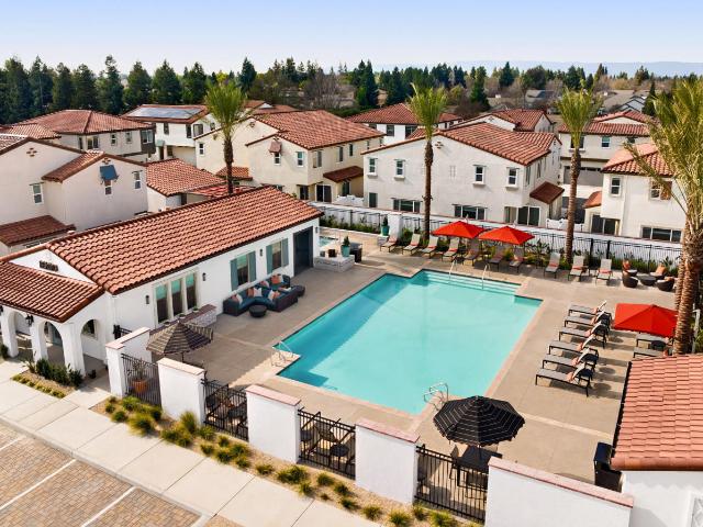 3 BR, 2.5 BA Apartment 1905 North 1st Street Unit 700, Dixon, CA 95620