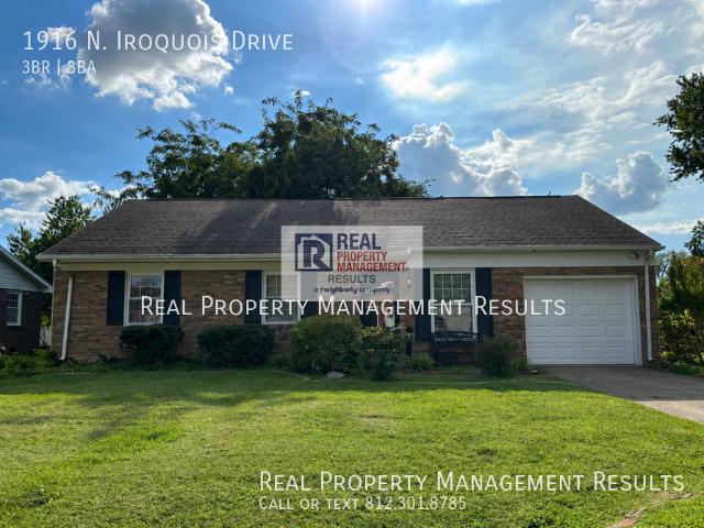 3 BR, 2.5 BA Apartment 1916 N. Iroquois Drive, Evansville, IN 47715