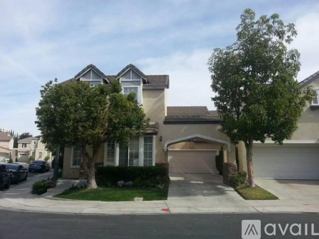 3 BR, 2.5 BA Apartment 1 Seven Kings Place, Aliso Viejo, CA 92656