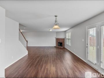 3 BR, 2.5 BA Apartment 2048 Stagecoach Trail, Forney, TX 75126
