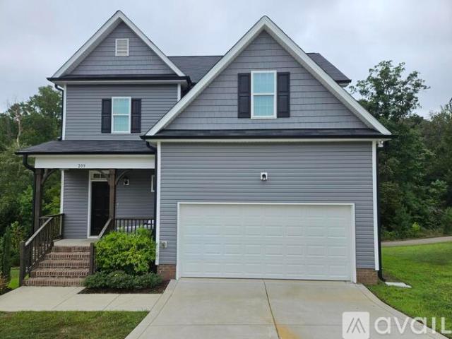 3 BR, 2.5 BA Apartment 209 Lanier Pl, Clayton, NC 27527