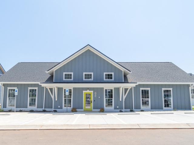 3 BR, 2.5 BA Apartment 203 29th Avenue NE Unit P80, Hickory, NC 28601