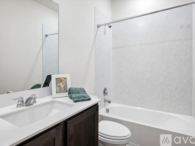 3 BR, 2.5 BA Apartment 2161 Crooked Bow Dr, Mesquite, TX 75149