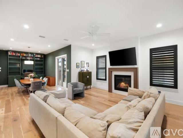 3 BR, 2.5 BA Apartment 2240 Dalford Street, Fort Worth, TX 76111