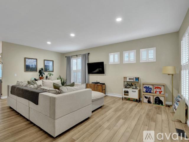 3 BR, 2.5 BA Apartment 2209 Gilpin Avenue, Unit n/a, Colorado Springs, CO 80910
