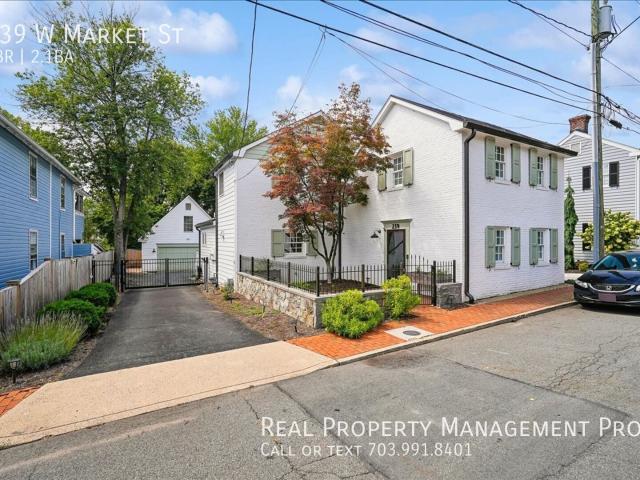 3 BR, 2.5 BA Apartment 239 W Market St, Leesburg, VA 20176