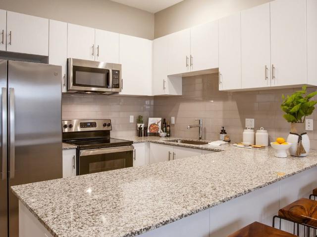 3 BR, 2.5 BA Apartment 2336 East Utopia Road Unit 20, Phoenix, AZ 85024