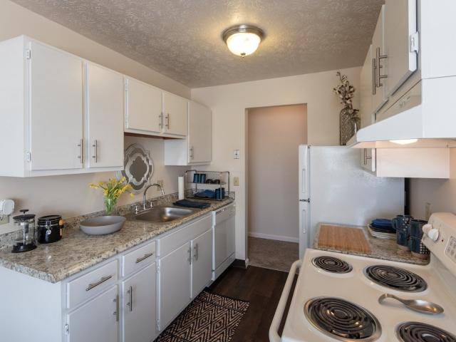 3 BR, 2.5 BA Apartment 2400 Albemarle Drive Unit RID105, Fairfield, OH 45014