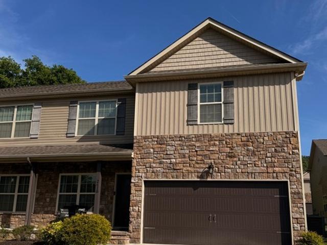 3 BR, 2.5 BA Apartment 2410 Galesburg Way, Powell, TN 37849