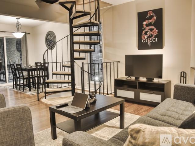 3 BR, 2.5 BA Apartment 2430 Grandview Avenue, Unit, Cincinnati, OH 45206