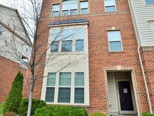 3 BR, 2.5 BA Apartment 25977 Braided Mane Ter, Aldie, VA 20105