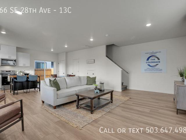 3 BR, 2.5 BA Apartment 266 SE 28th Ave, Albany, OR 97322