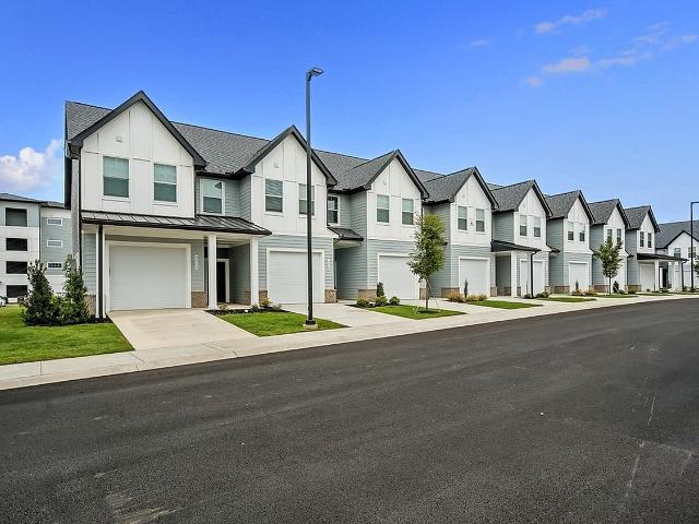 3 BR, 2.5 BA Apartment 29889 Conquest Ct NW Unit 7621, Madison, AL 35756