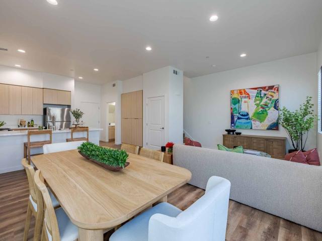 3 BR, 2.5 BA Apartment 2825 West Lancaster Boulevard Unit 1504, Lancaster, CA 93536