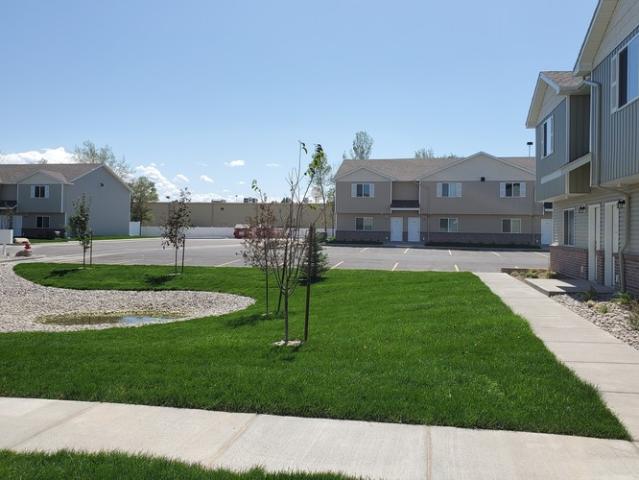 3 BR, 2.5 BA Apartment 3050 Chasewood Dr, Ammon, ID 83406