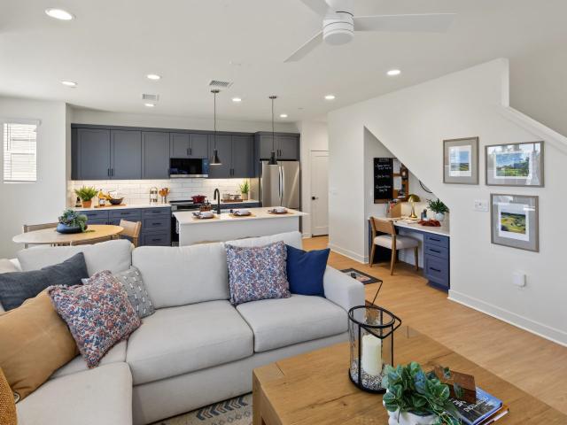 3 BR, 2.5 BA Apartment 31936 Spineflower Street Unit 31891, Menifee, CA 92584