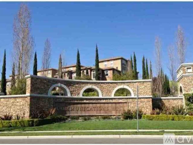 3 BR, 2.5 BA Apartment 3127 Saint Florian Way, Unit Communication Hills, San Jose, CA 95136
