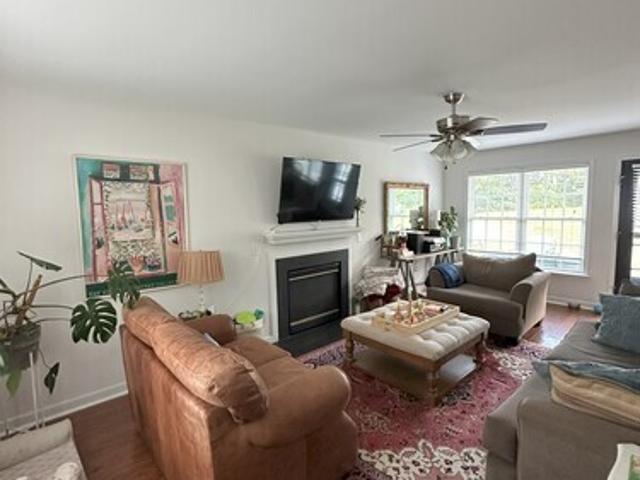 3 BR, 2.5 BA Apartment 313 Lake Crest Ct, Henrico County, VA 23227