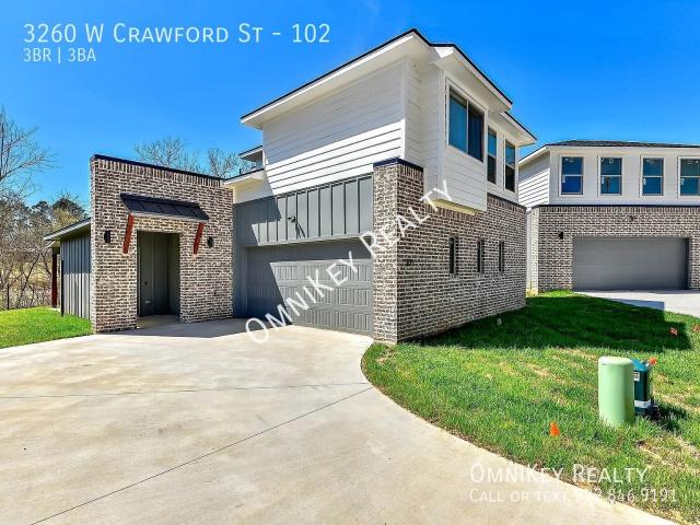3 BR, 2.5 BA Apartment 3260 W Crawford St, Denison, TX 75020