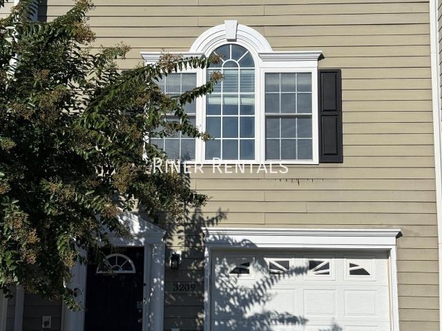 3 BR, 2.5 BA Apartment 3209 Caroline Ct, Harrisonburg, VA 22801