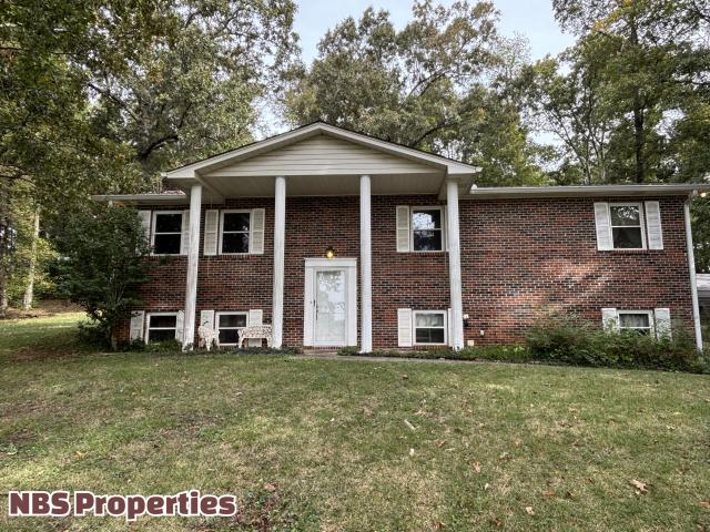 3 BR, 2.5 BA Apartment 3395 Watkins Rd E, Loudon, TN 37774
